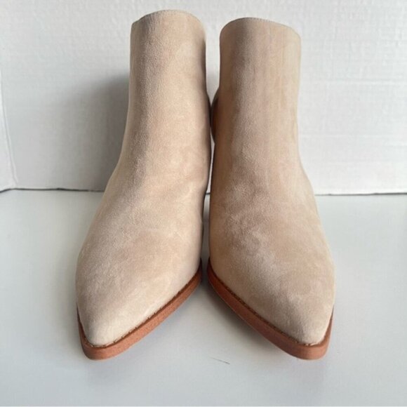 Belle & Bloom Midnight Special Suede Ankle Boot - Sand. Size: 10 US. NIB - Picture 2 of 16